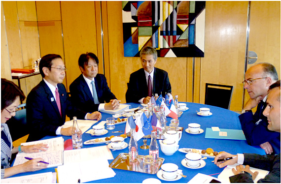 Meeting with French Minister in charge of Budget B.Cazeneuve in Paris (2013/8/20)