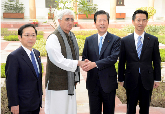 Meeting with Mr. Salman Khurshid, Minister of External Affairs of India (2014/1/6)