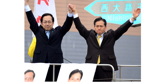 【写真】ひおき市議へ絶大な支援を呼び掛ける竹内氏=15日 京都市 【写真】ひおき市議へ絶大な支援を呼び掛ける竹内氏=15日 京都市