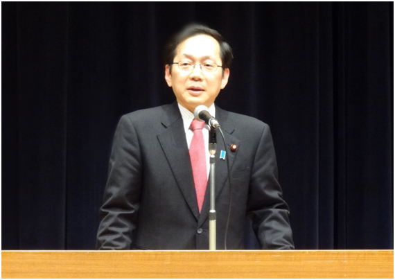 政談演説会で門川候補への支援を訴える竹内代表=25日 京都市 政談演説会で門川候補への支援を訴える竹内代表=25日 京都市