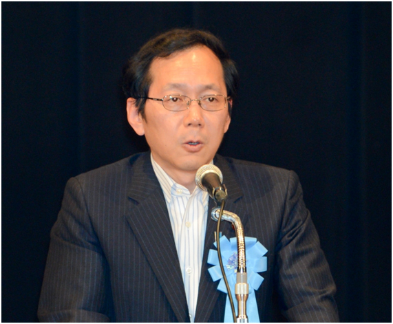 あいさつする竹内氏=2日 都内 あいさつする竹内氏=2日 都内